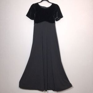 Vintage velvet and matt skirt black shirt sleeve  formal dancing ball dress Sz S